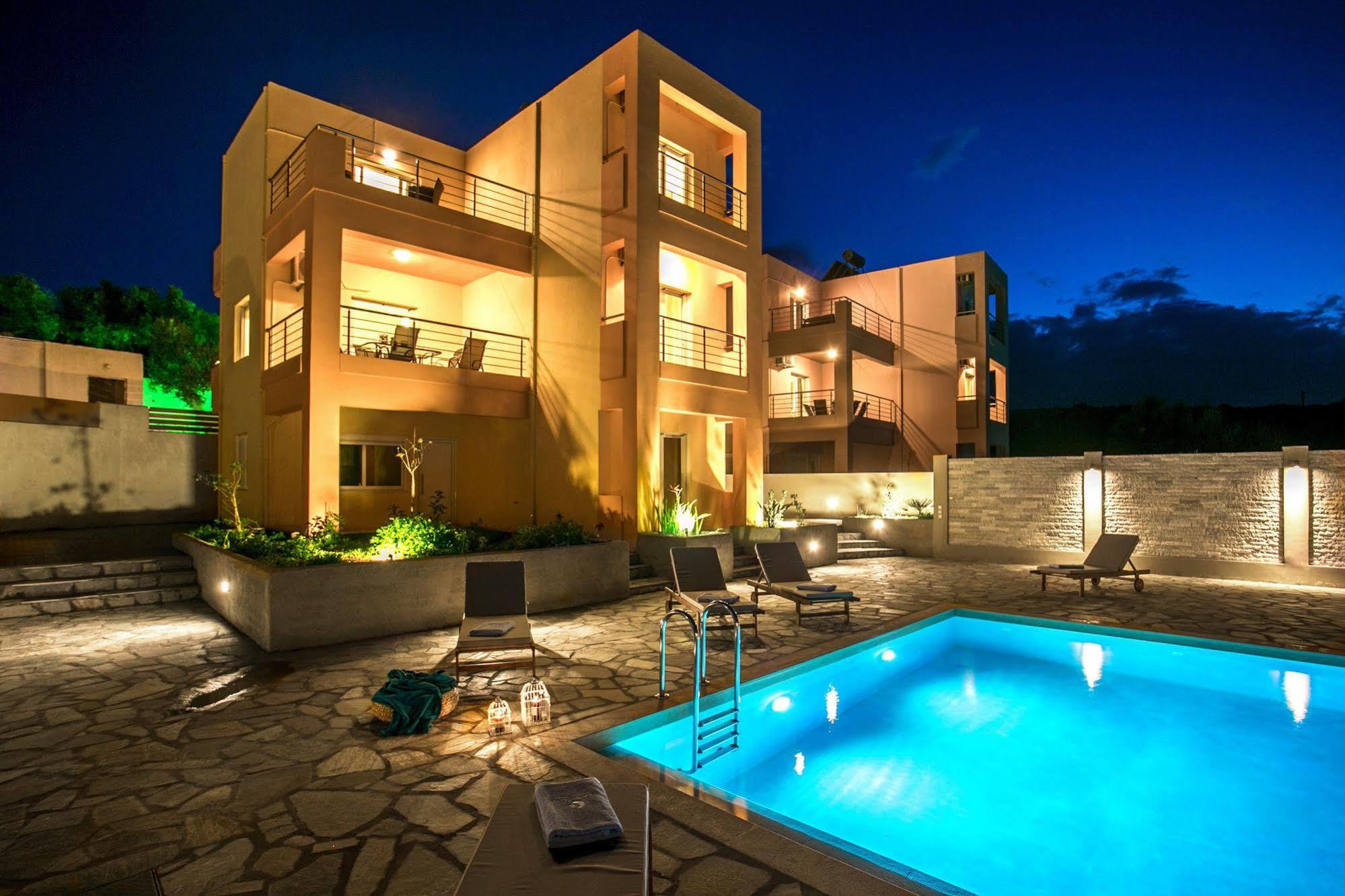 Cyan Icons Villas Tsivarás Dış mekan fotoğraf