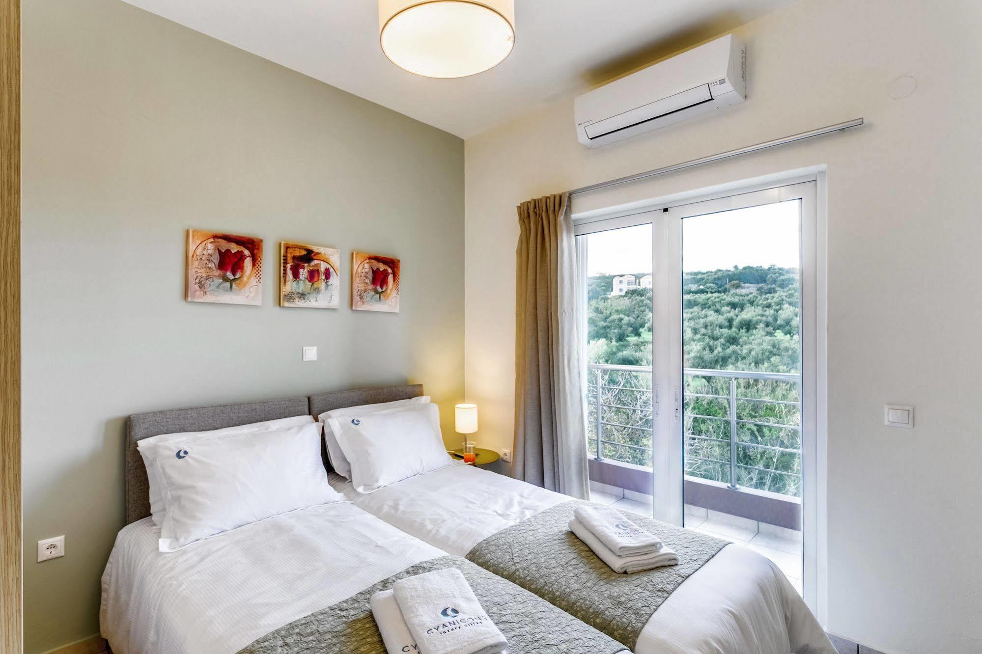 Cyan Icons Villas Tsivarás Dış mekan fotoğraf